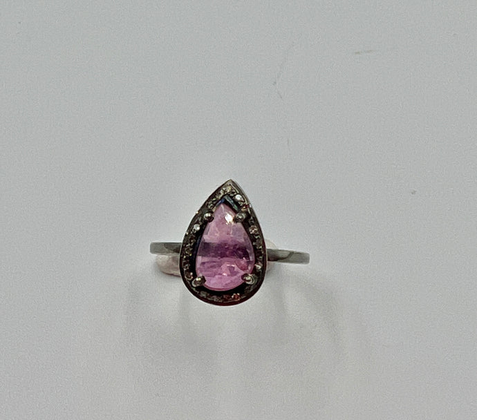 Anillo Zafiro Rosa con Diamantes